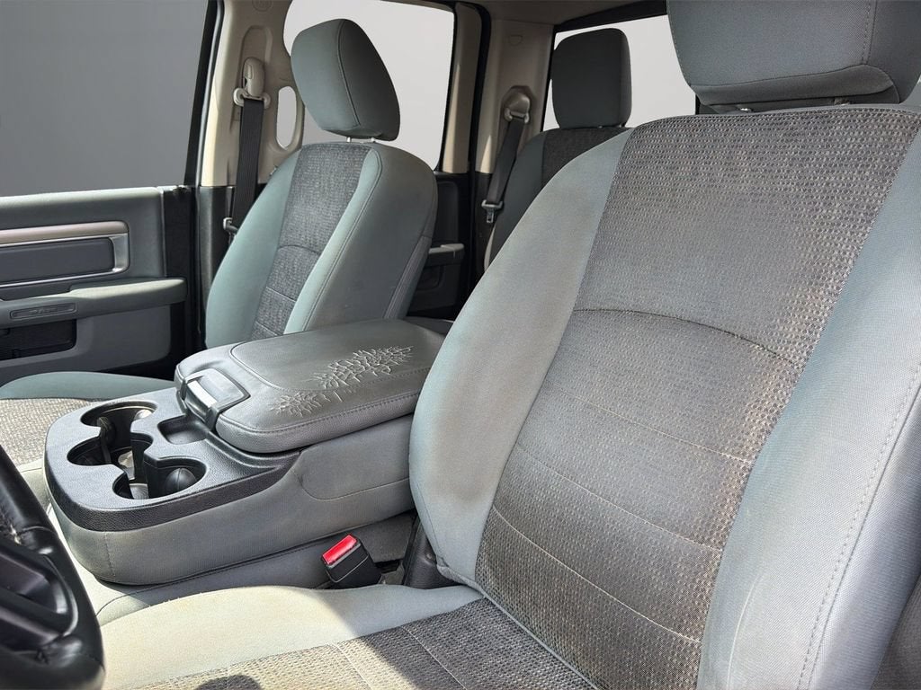 2017 RAM 1500 Big Horn Quad Cab 4x4 6'4" Box