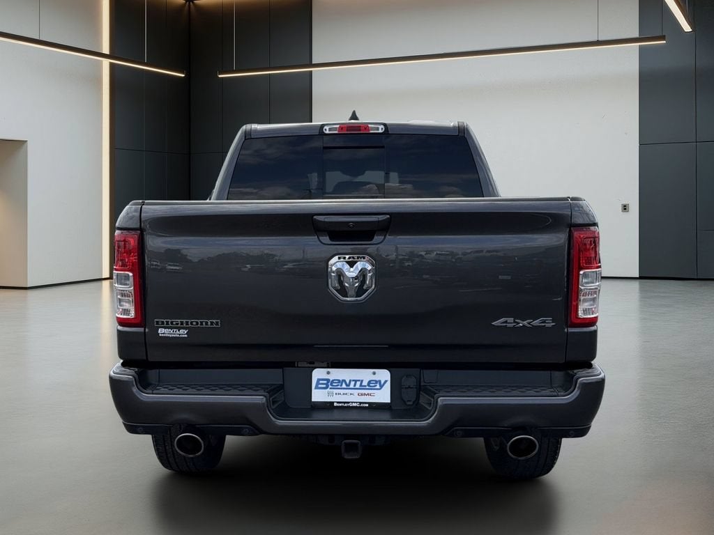 2020 RAM 1500 Big Horn Crew Cab 4x4 5'7" Box