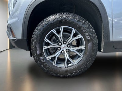 2024 GMC Acadia AT4