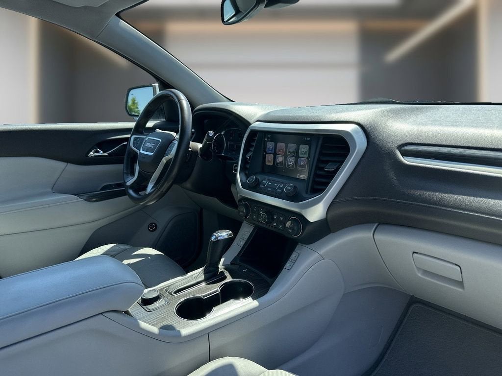 2018 GMC Acadia SLT