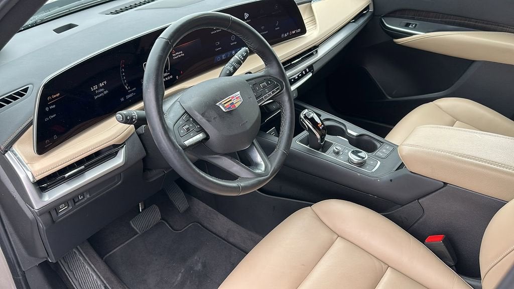 2025 Cadillac XT4 Premium Luxury