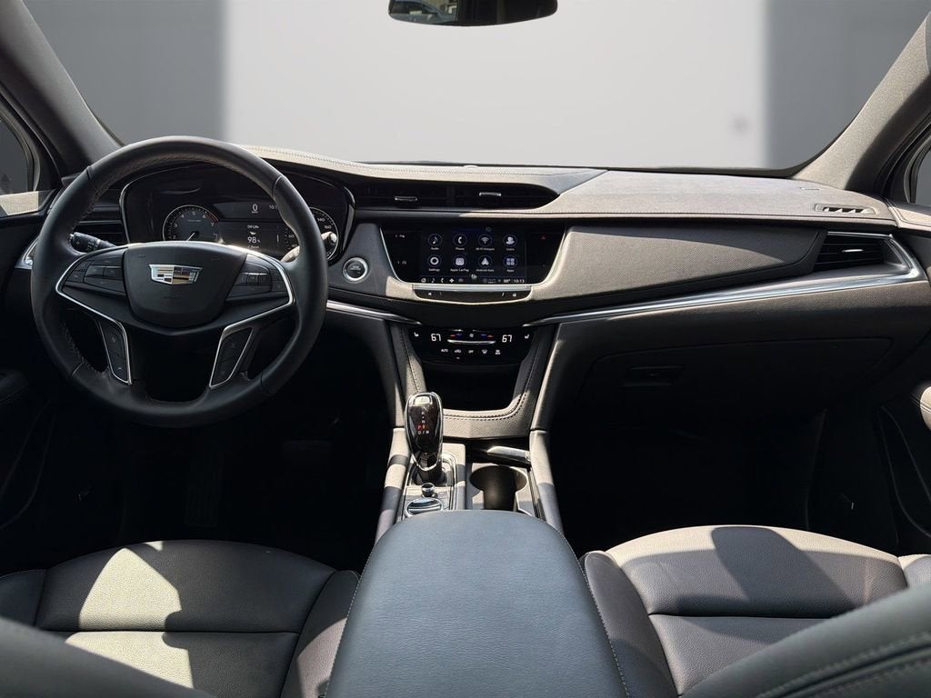 2024 Cadillac XT5 Luxury