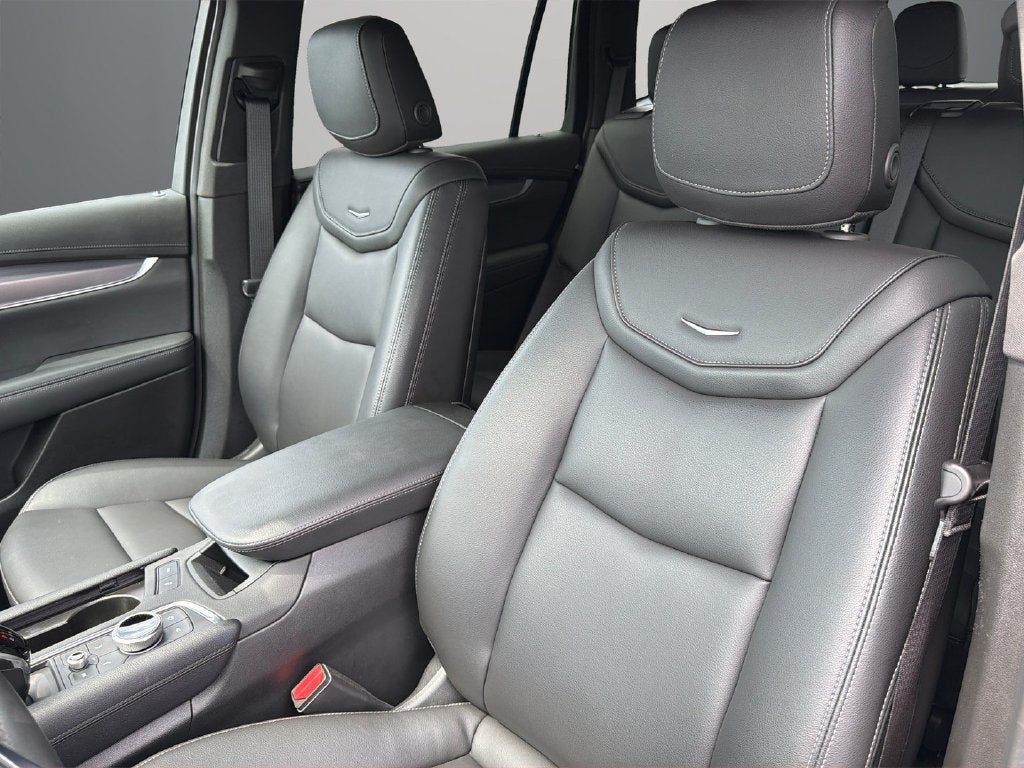 2024 Cadillac XT6 Luxury