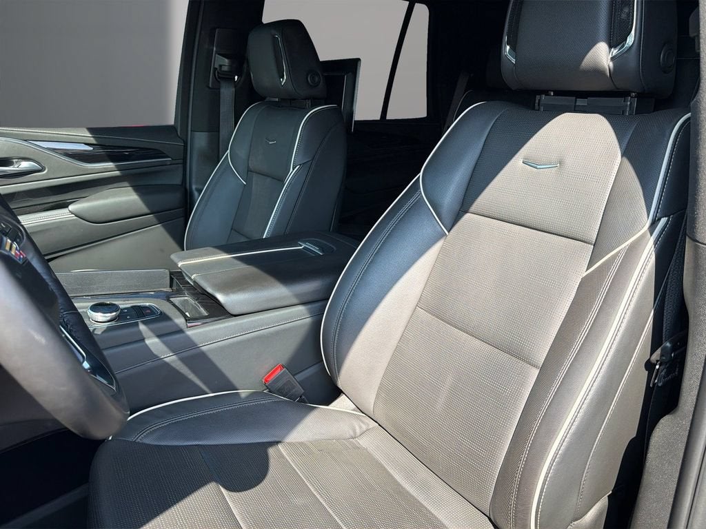 2023 Cadillac Escalade 4WD Sport