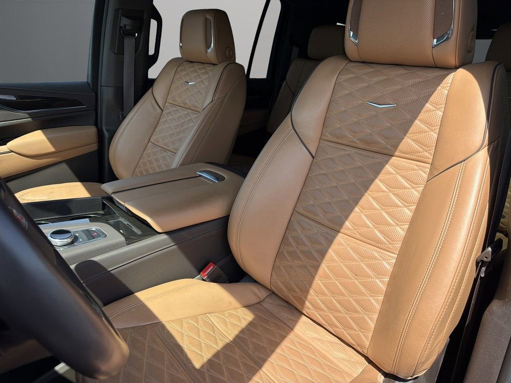 2023 Cadillac Escalade ESV Premium Luxury