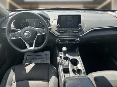 2022 Nissan Altima SV FWD