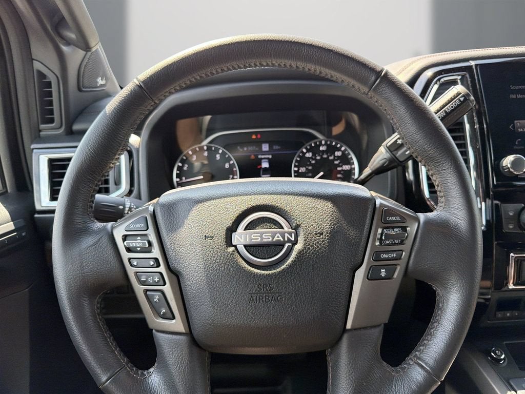 2024 Nissan TITAN Crew Cab Platinum Reserve 4x2