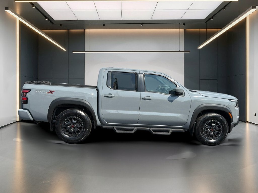 2022 Nissan Frontier Crew Cab PRO-X 4x2