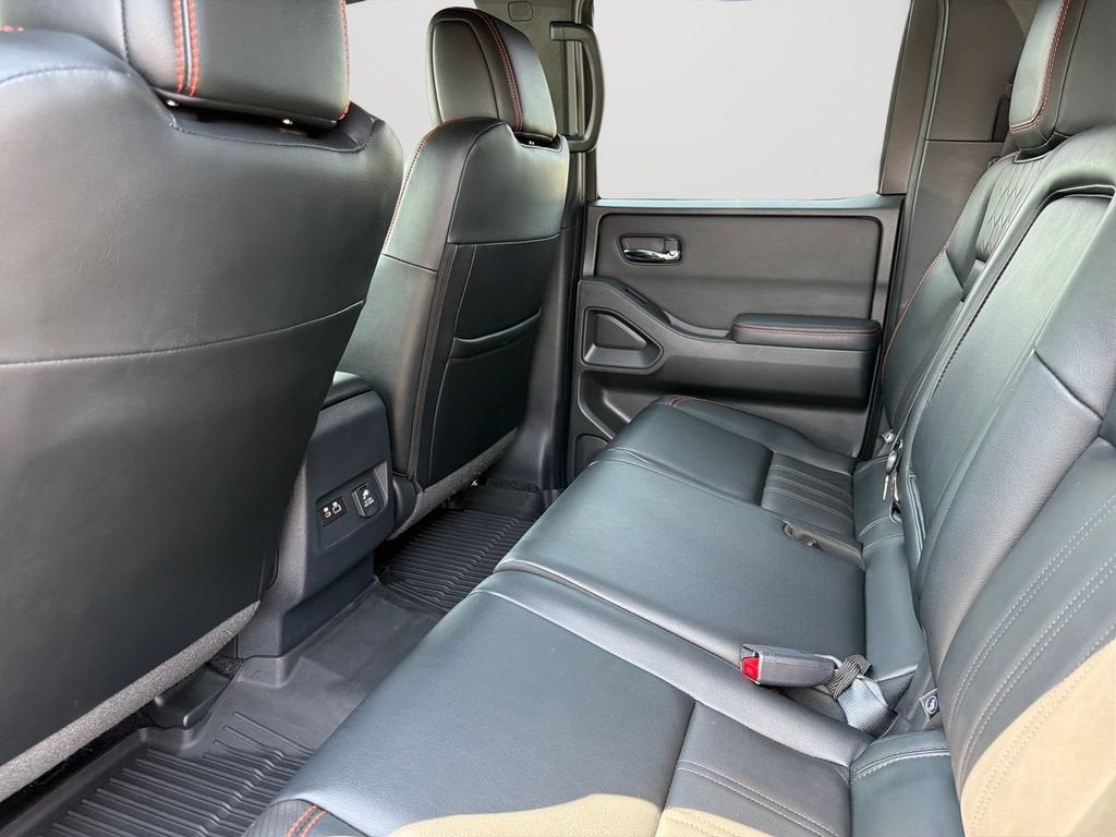 2023 Nissan Frontier Crew Cab PRO-4X 4x4