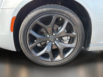 2022 Chrysler 300 S