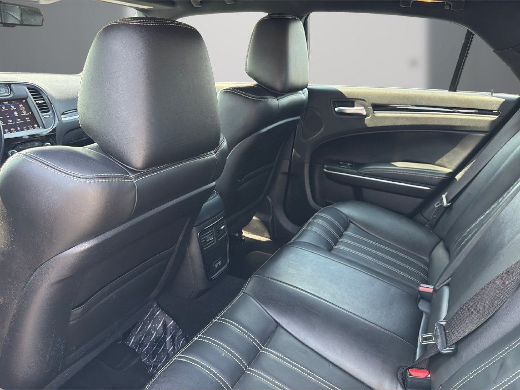 2022 Chrysler 300 S