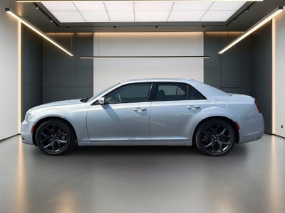 2022 Chrysler 300 S