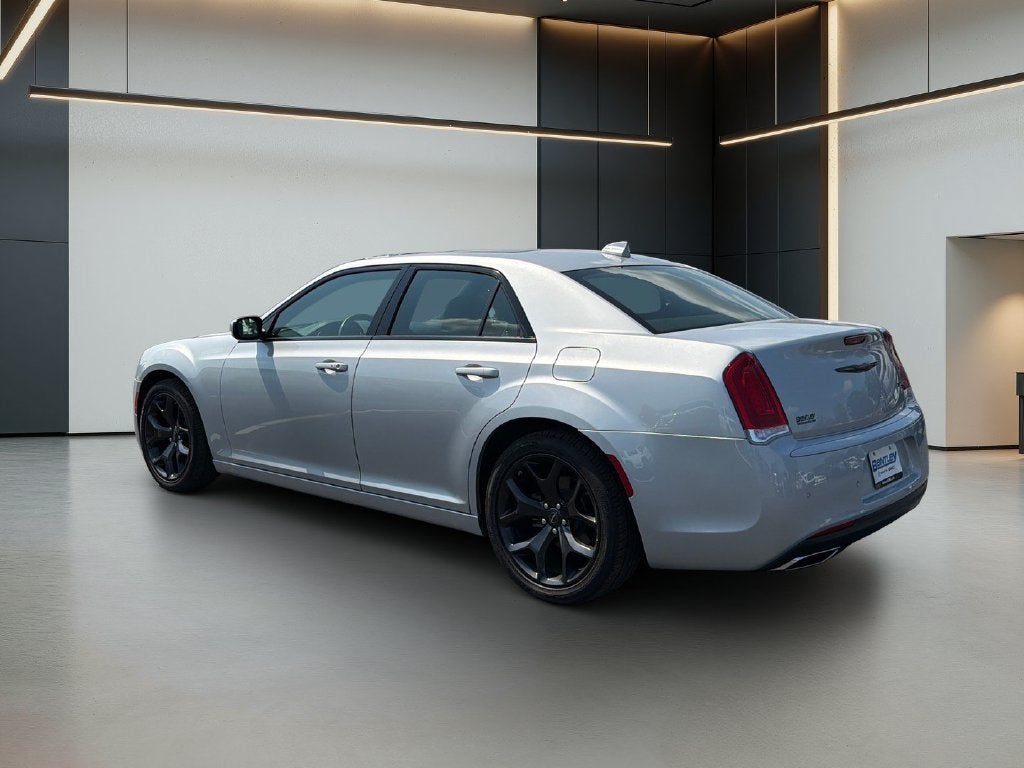2022 Chrysler 300 S
