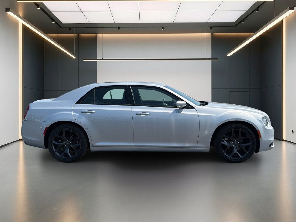 2022 Chrysler 300 S
