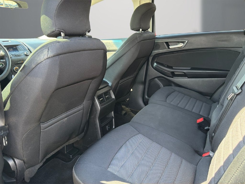 2015 Ford Edge SE