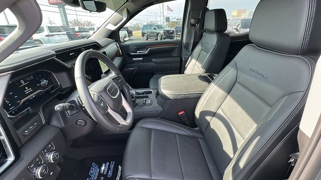 2025 GMC Sierra 1500 Denali