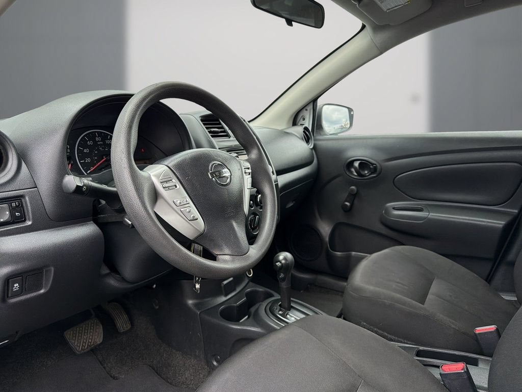 2017 Nissan Versa 1.6 S+