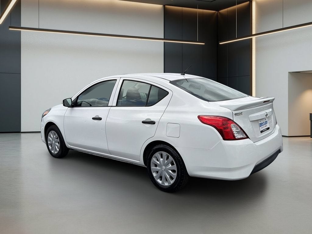 2017 Nissan Versa 1.6 S+