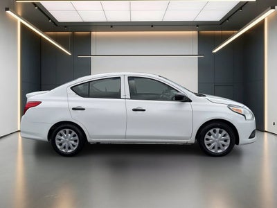 2017 Nissan Versa 1.6 S+