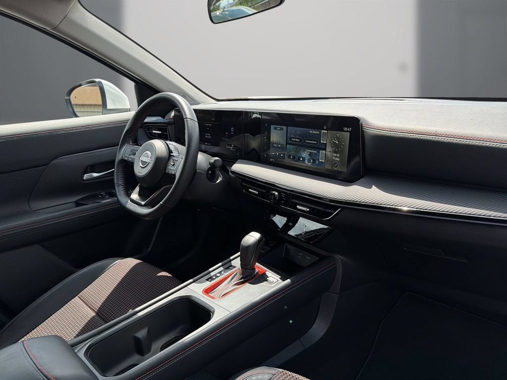 2025 Nissan Kicks SR FWD