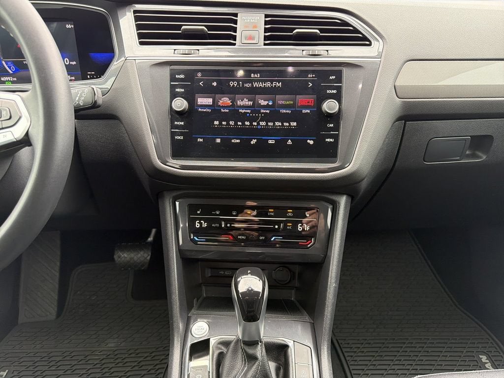 2022 Volkswagen Tiguan SE