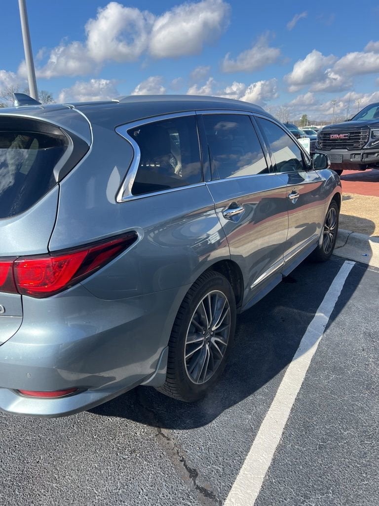 2017 INFINITI QX60 FWD