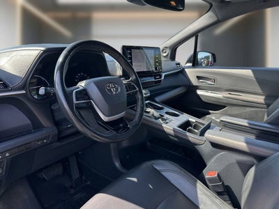 2022 Toyota Sienna XSE