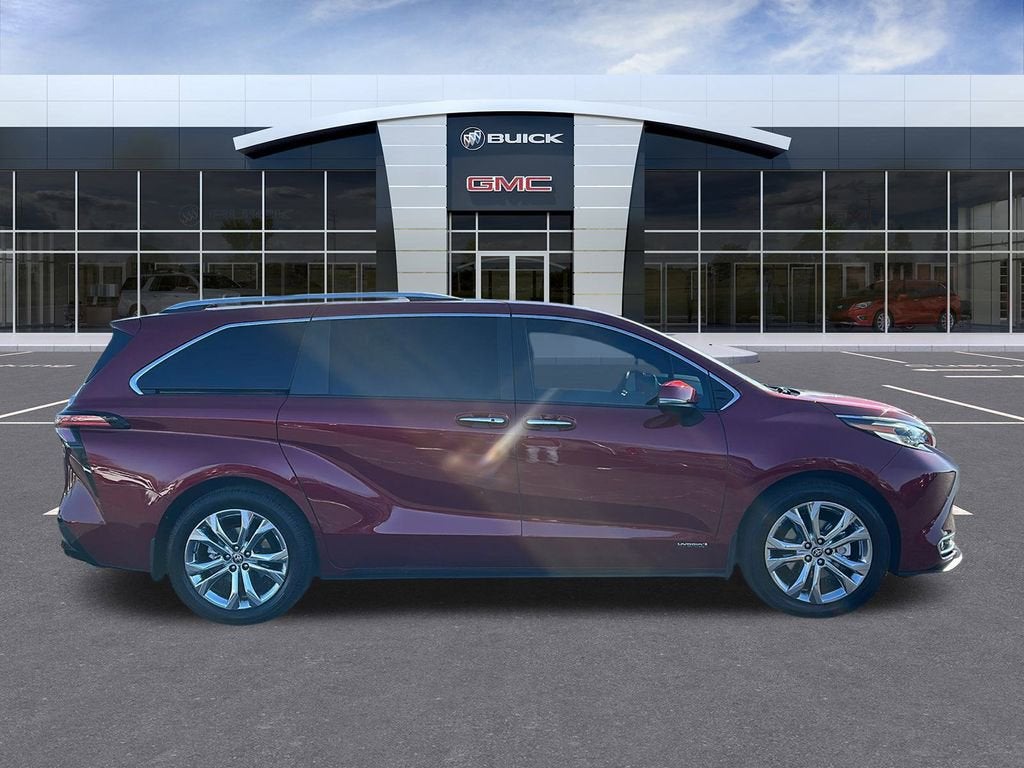 2021 Toyota Sienna Limited