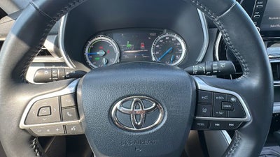 2022 Toyota Highlander Hybrid XLE
