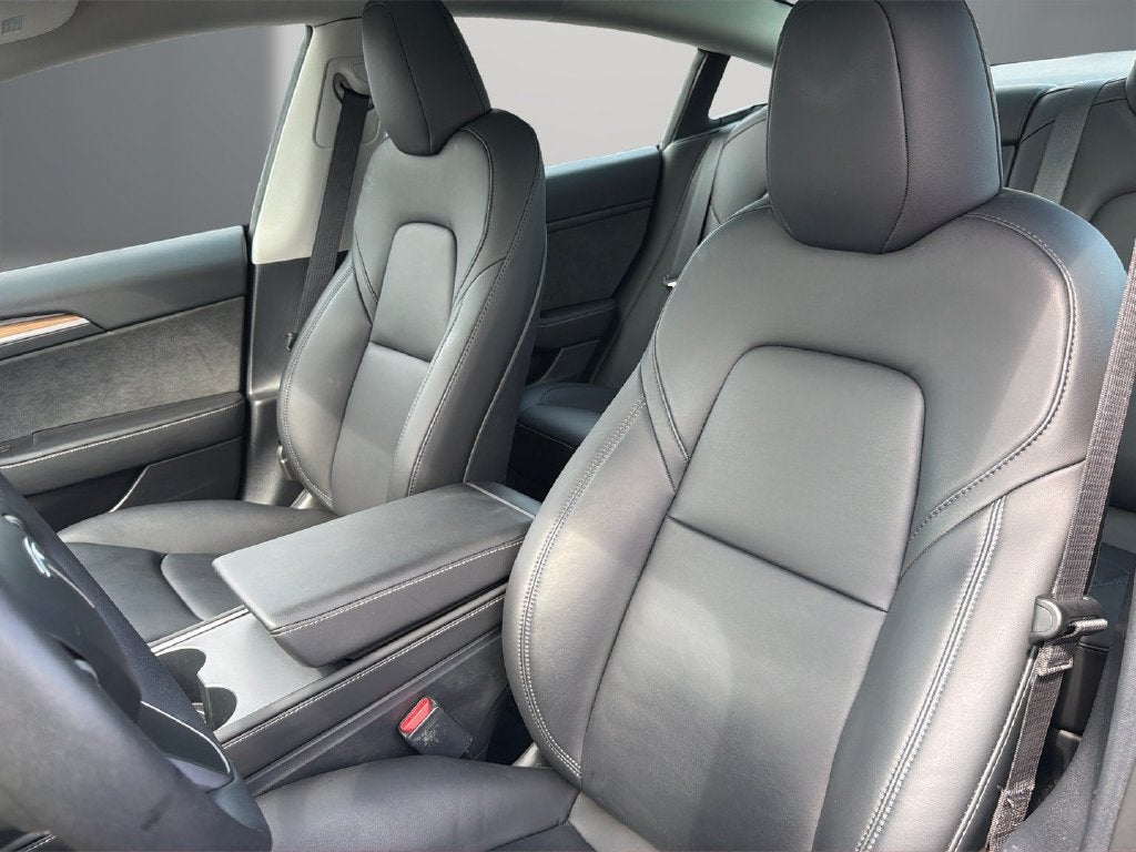 2023 Tesla Model 3 RWD