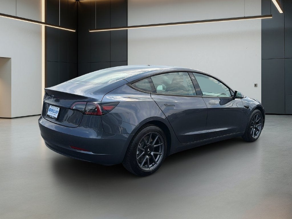 2023 Tesla Model 3 RWD
