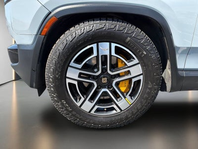 2023 Rivian R1S Adventure