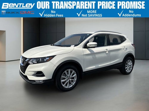 2022 Nissan Rogue Sport SV