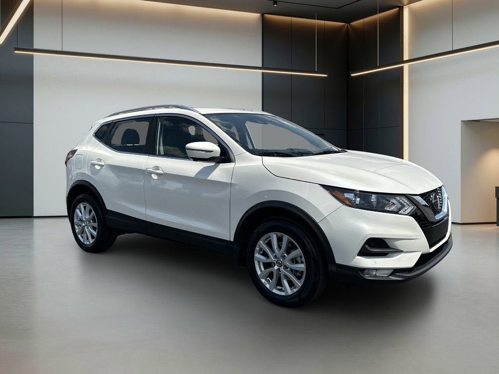 2022 Nissan Rogue Sport SV