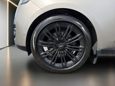 2023 Land Rover Range Rover P530 SE