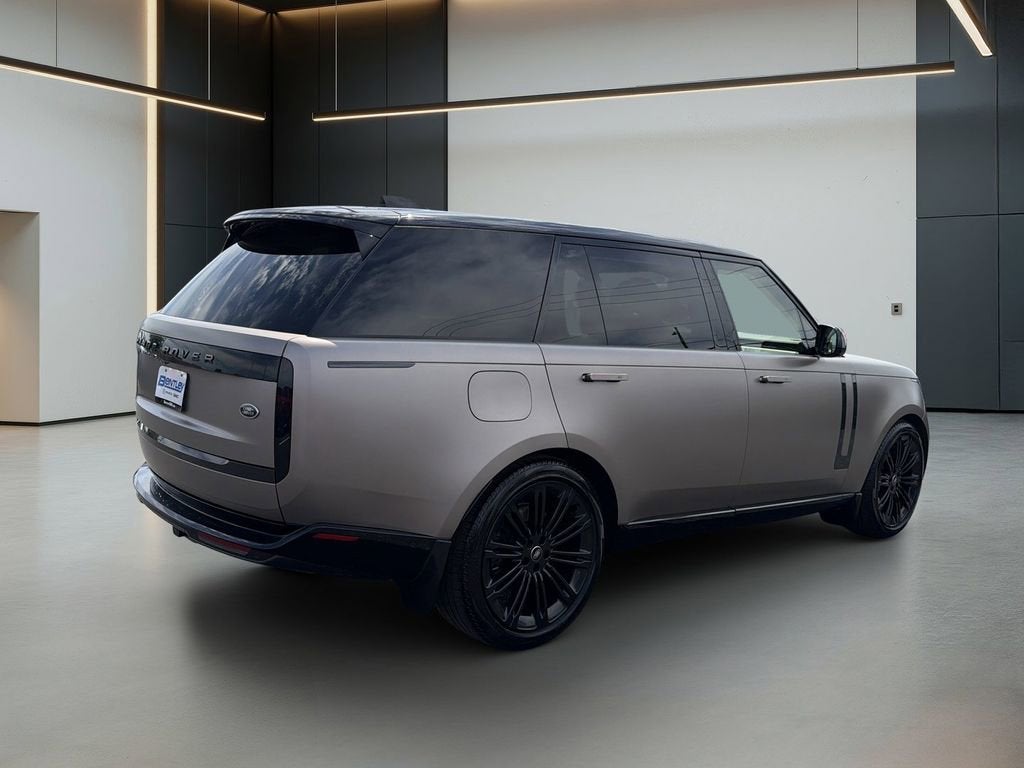 2023 Land Rover Range Rover P530 SE