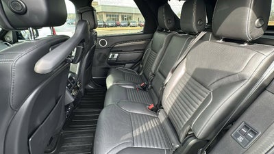 2024 Land Rover Discovery Metropolitan Edition