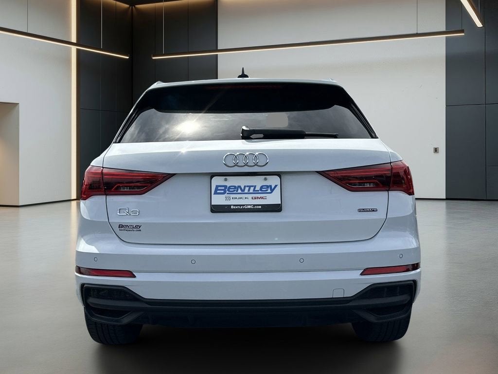 2024 Audi Q3 S line Premium