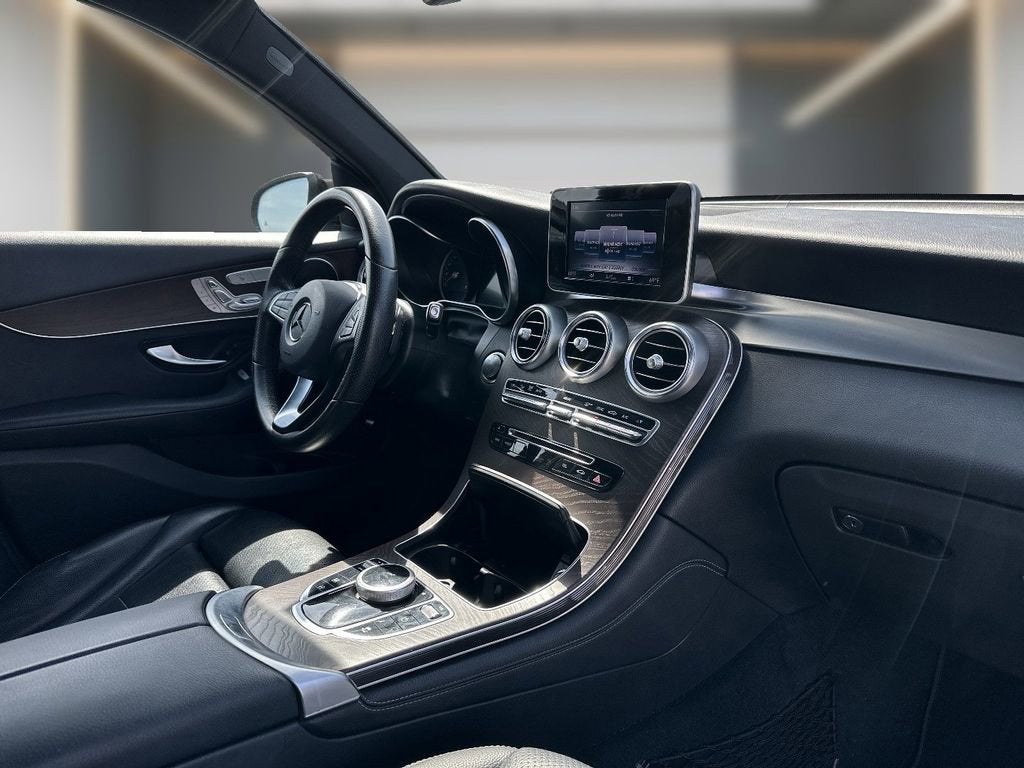 2019 Mercedes-Benz GLC GLC 300