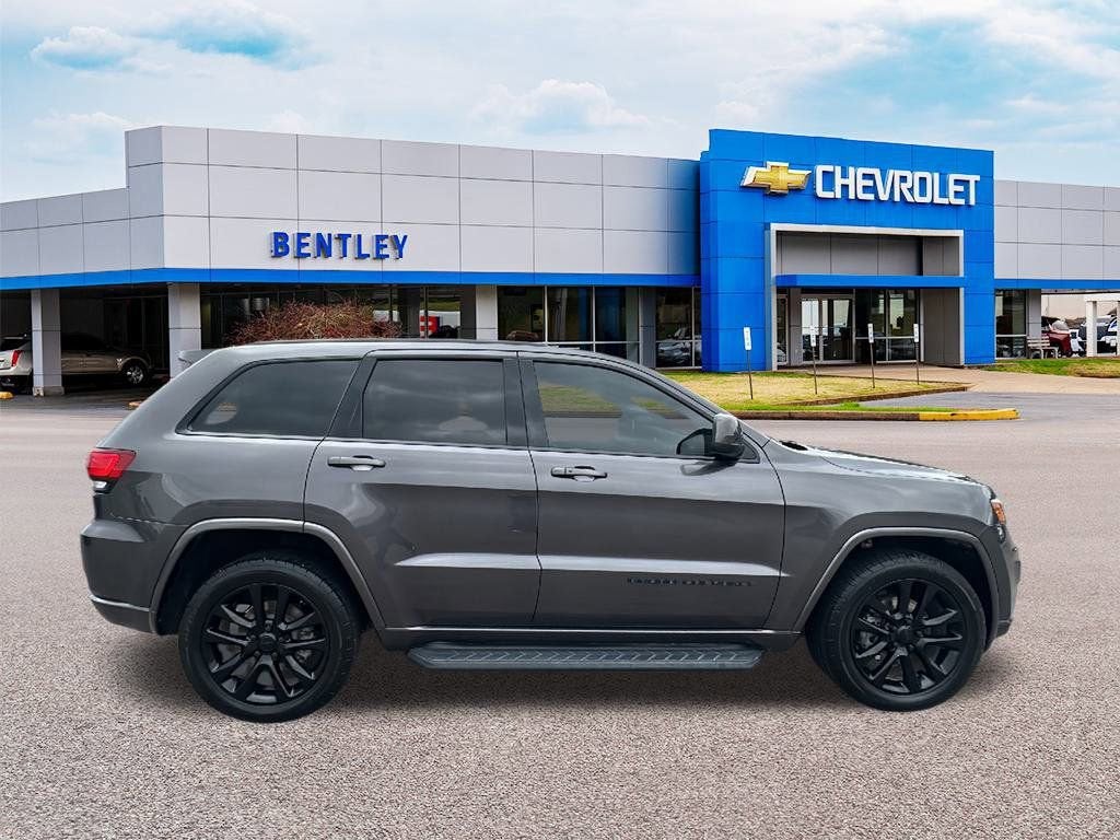 2020 Jeep Grand Cherokee Altitude