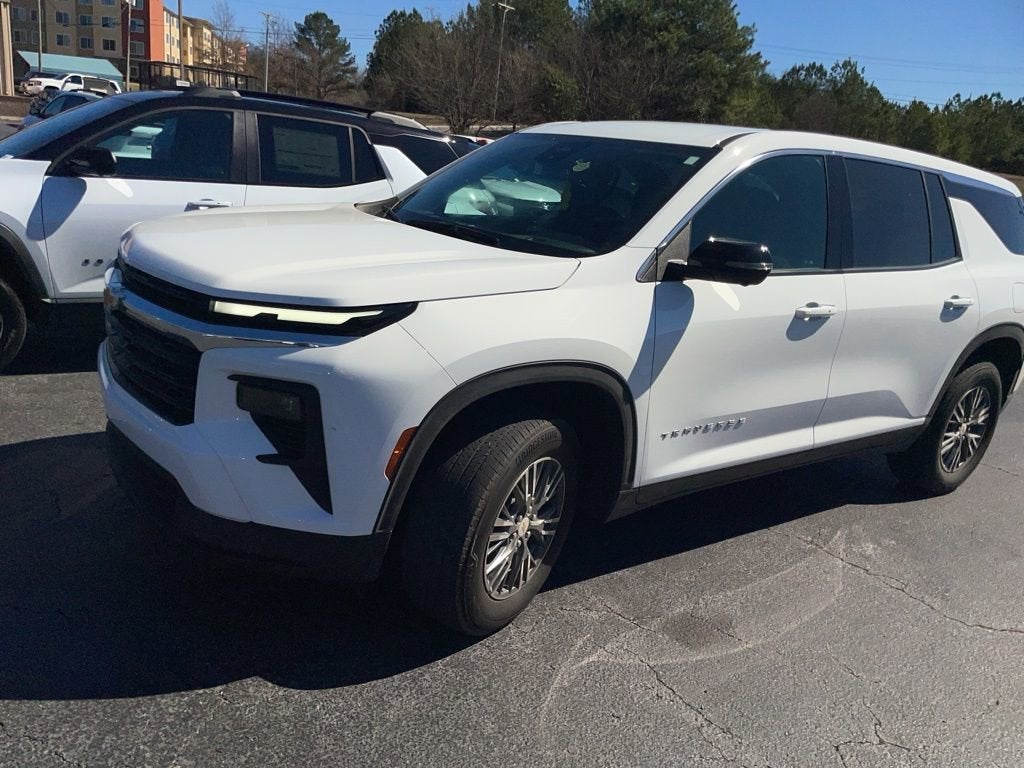 2024 Chevrolet Traverse LS