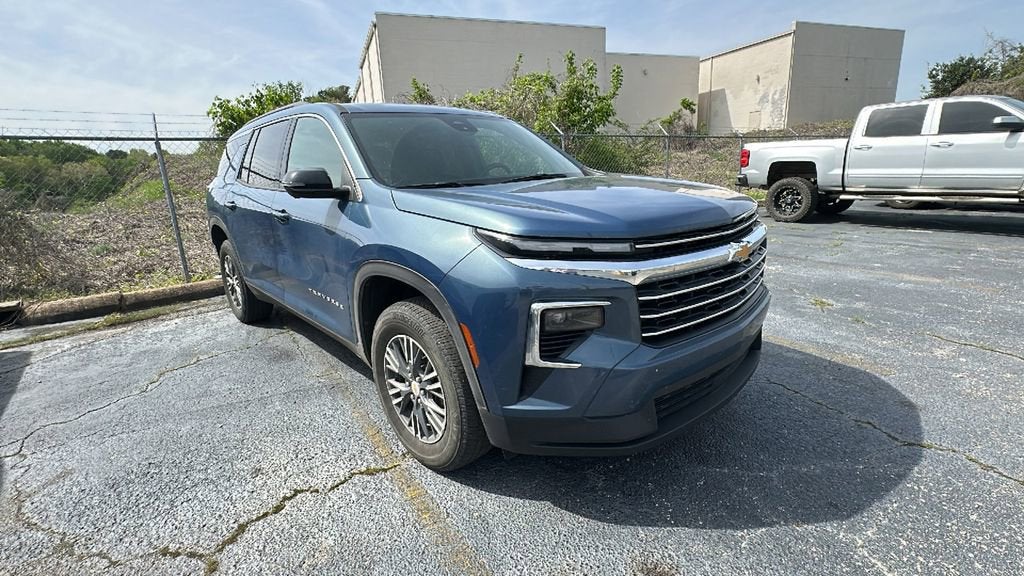 2024 Chevrolet Traverse LT