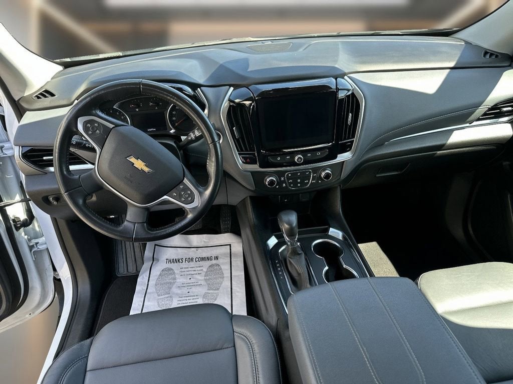 2021 Chevrolet Traverse LT Leather