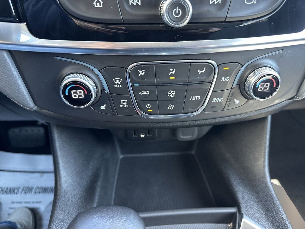 2021 Chevrolet Traverse LT Leather