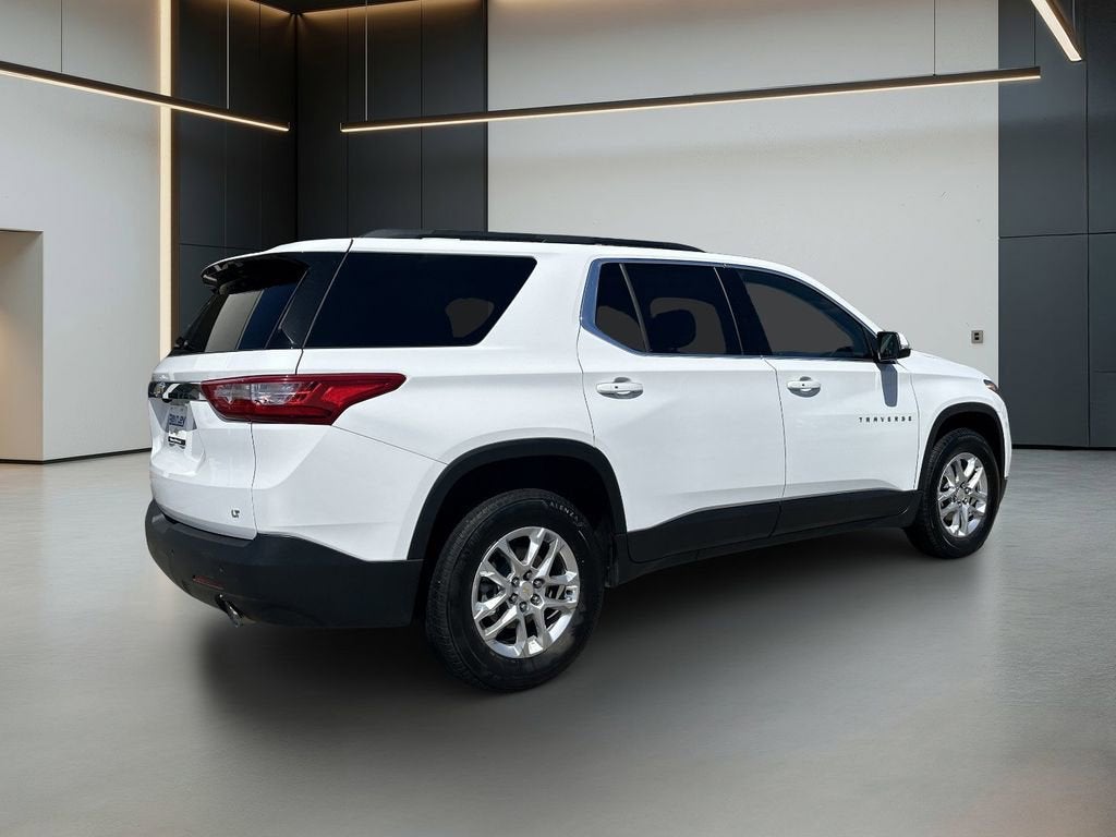 2021 Chevrolet Traverse LT Leather