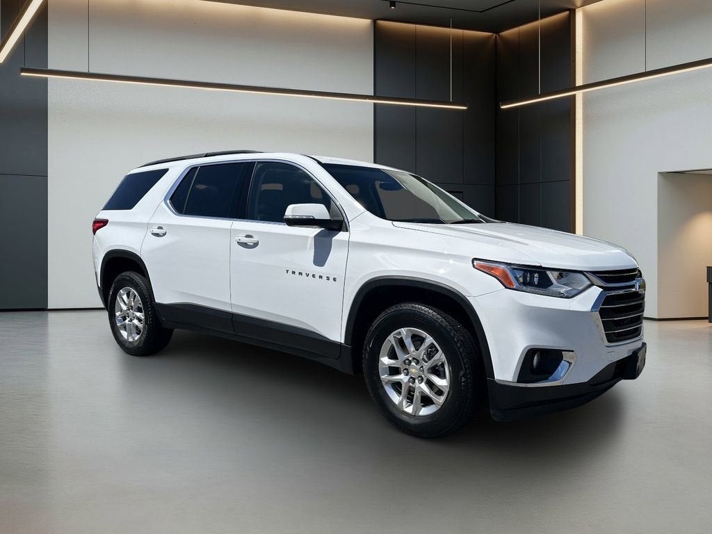 2021 Chevrolet Traverse LT Leather