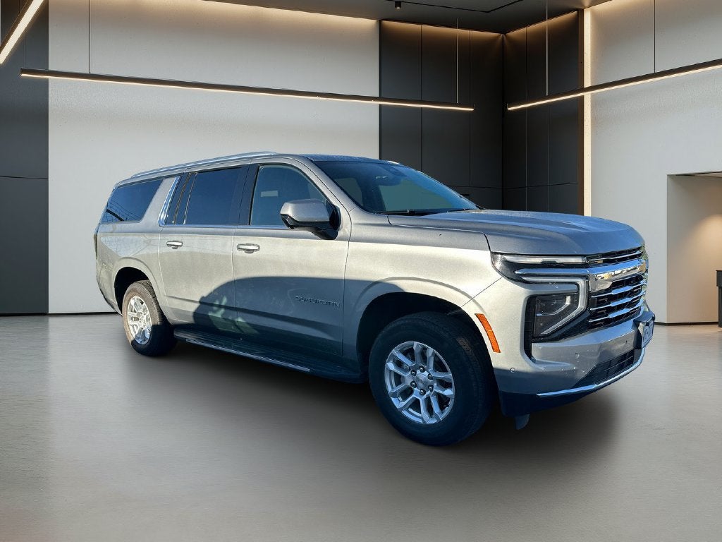 2025 Chevrolet Suburban LT