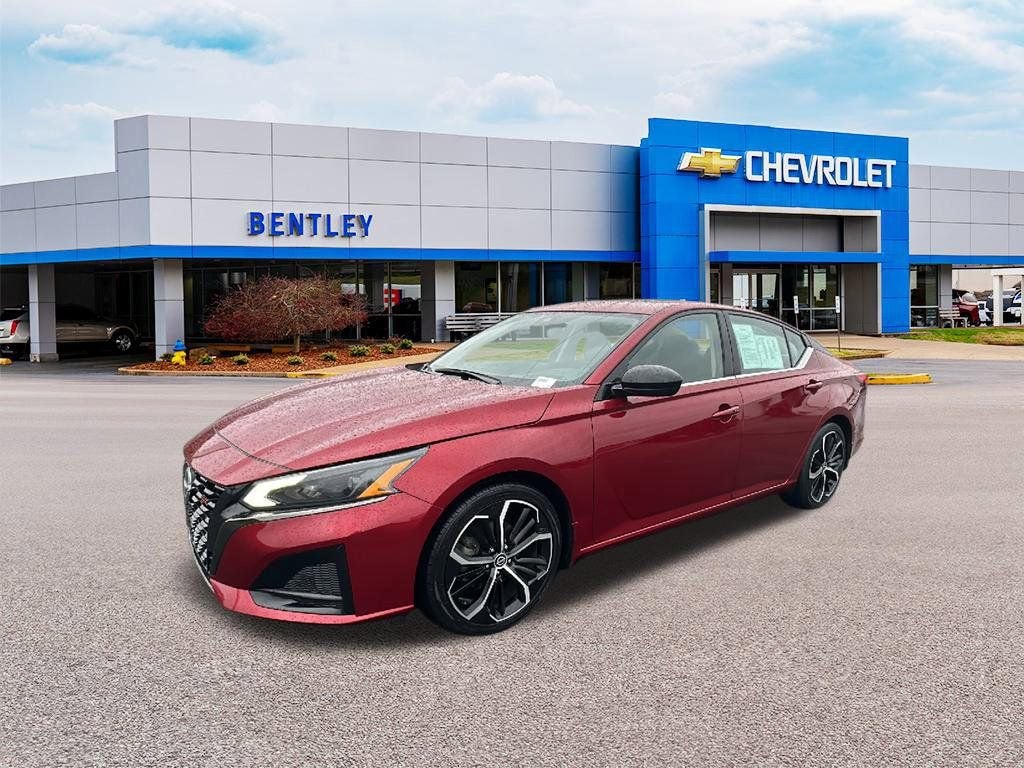 2023 Nissan Altima 2.5 SR