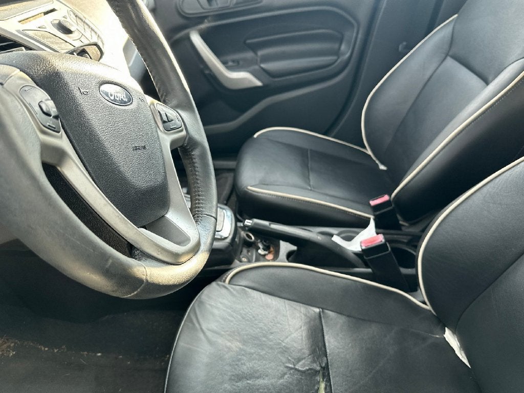 2011 Ford Fiesta SES
