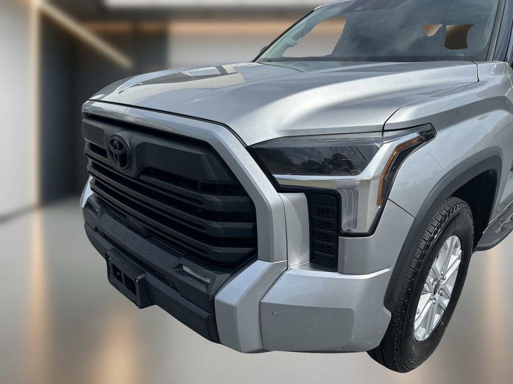 2022 Toyota Tundra 2WD SR5
